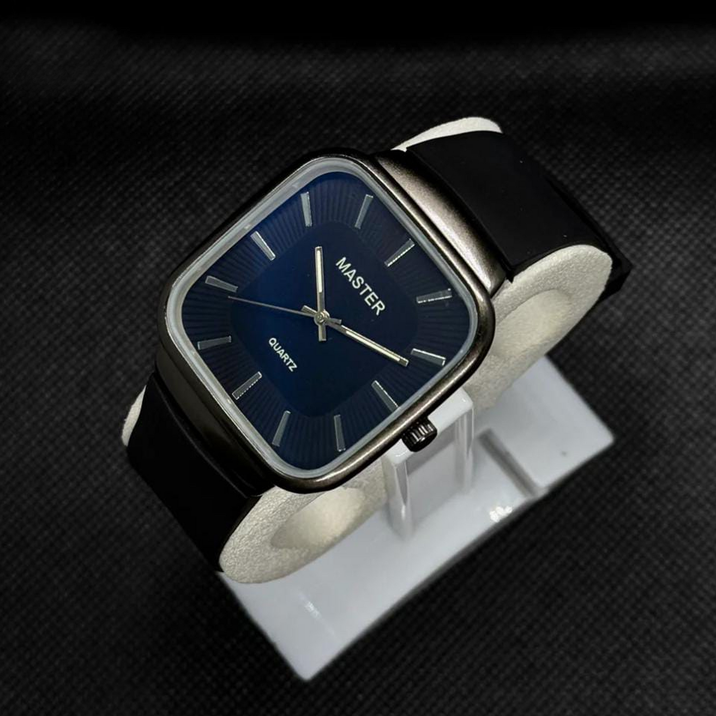 Master Quartz Watch For Men's
